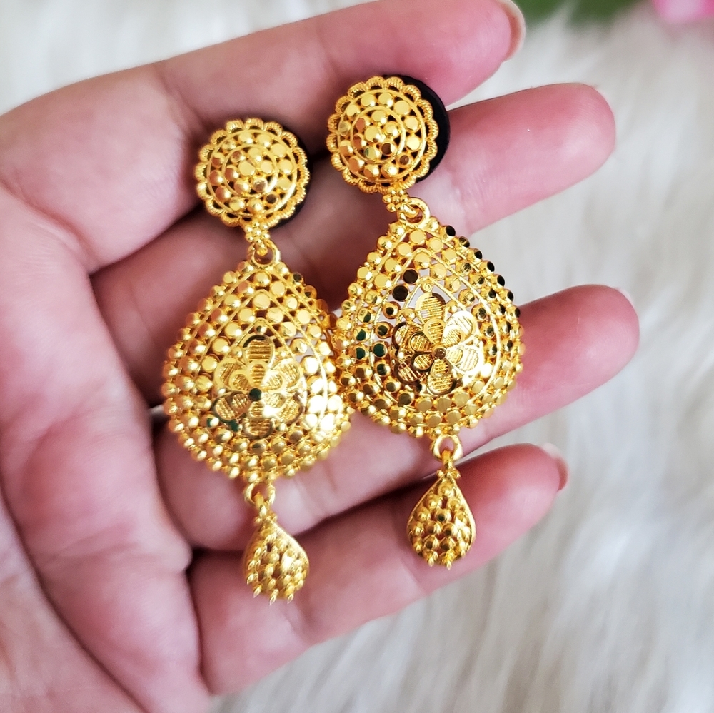 Goldplated bollywood Indian earrings